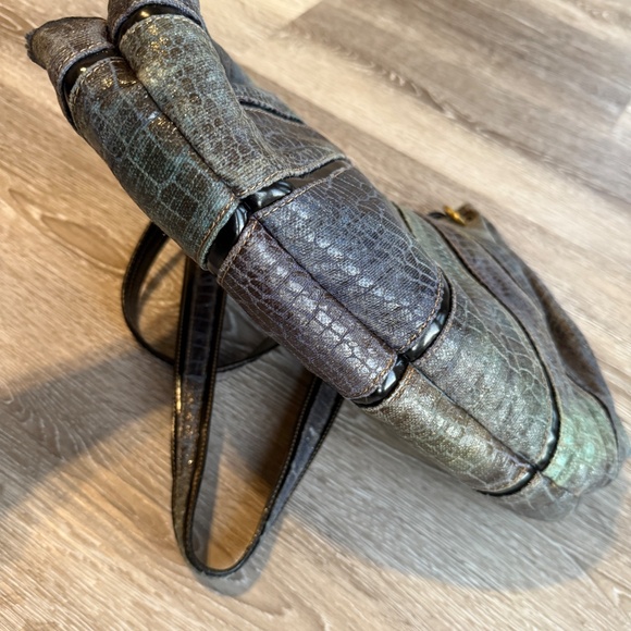 Metallic blue/charcoal pleated hobo shoulder bag - Picture 12 of 13